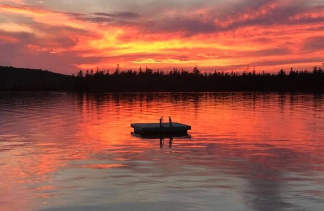 Walloon Lake 6 bdrm Walloon Lake Waterfront Home! Kayaks, Canoe and Boat Docking