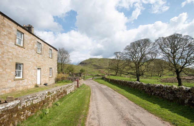 Walltown Farm Cottage - sleeping 6+2 in 3 bedrooms