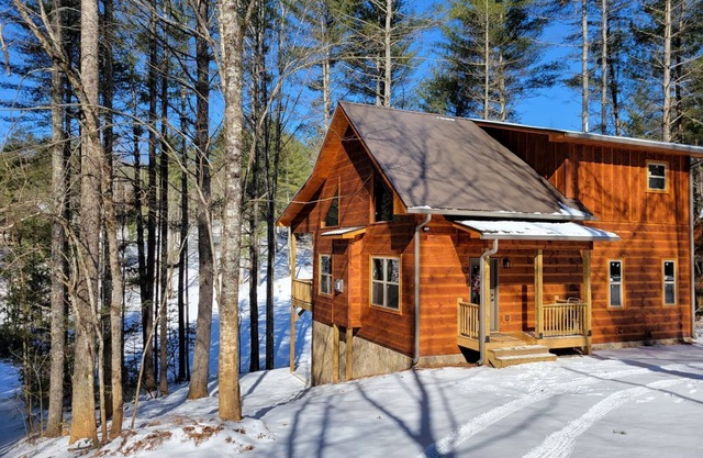 Wander Inn, a new modern luxury cabin nestled in the NC mountains