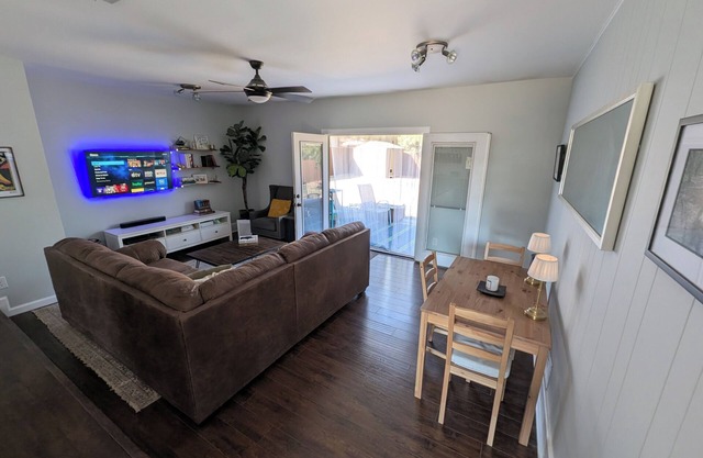 Warm and Welcoming 3 Bed House in North Central Austin