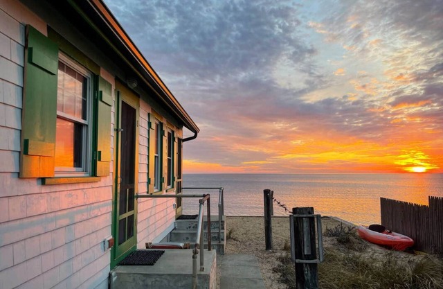 Water Front Days Cottage #15 (2255)