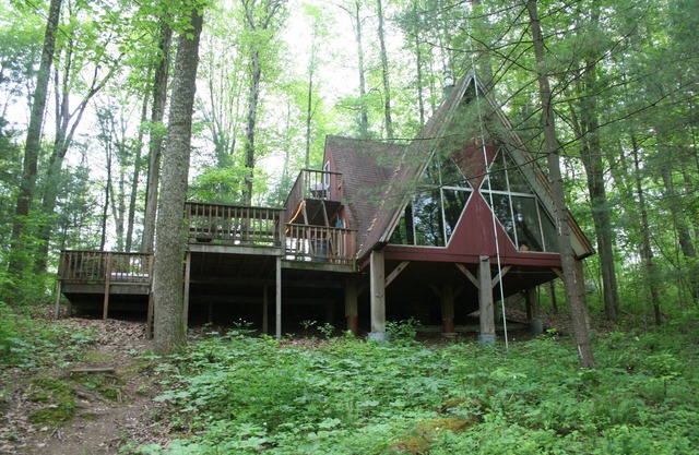 Waterfront A Frame w/ Private Dock, 2 Kayaks, 1 Canoe + Hot Tub!