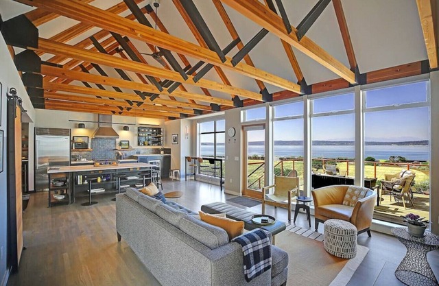 Waterfront Beach House 4BD|Hot Tub|Outdoor Shower