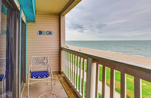 ¡NUEVO! Condominio frente al mar en Corpus Christi con acceso a la piscina