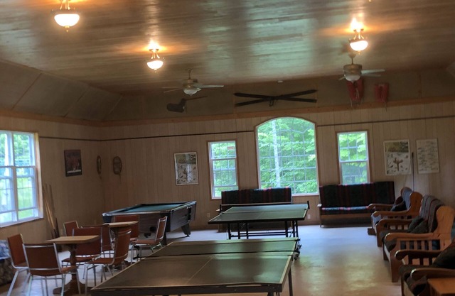 Waterfront Deluxe 3 Bedroom Cottage near Muskoka