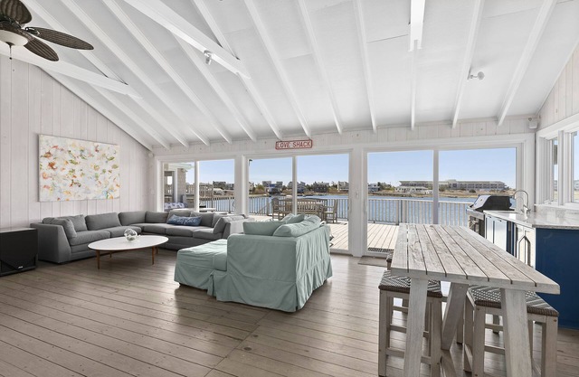 Waterfront Hamptons Paradise, Steps to Beach,