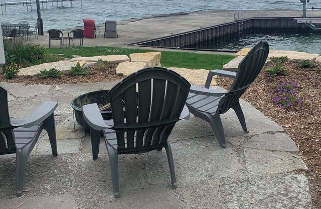 Waterfront Home with private pier, harbor and beach on Garrett Bay