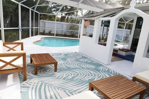 Wave Cave - Beach, Heated Pool, BBQ, Family, Friends, Fun