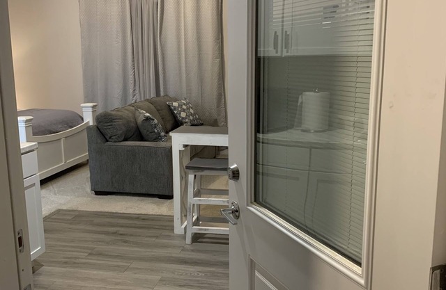 We are 4.8 driving miles from Shipyard Park.