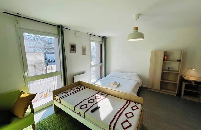 We Live In R - Suite 102