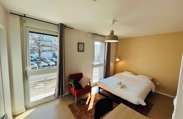 We Live In R - Suite 103