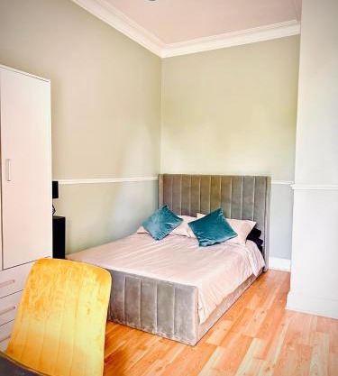 Wee one Flat share accomodation