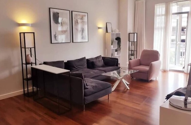 Week2Week Two Bedroom City Centre Apartment