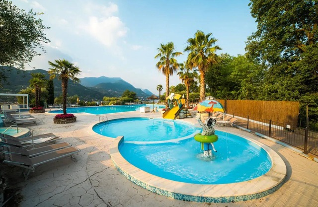 Weekend Glamping Resort