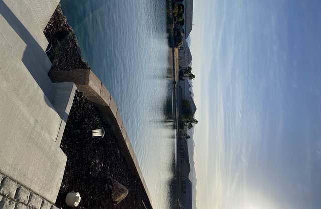 WELCOME HOME SNOWBIRDS! Waterfront property in the beautiful Los Lagos Community