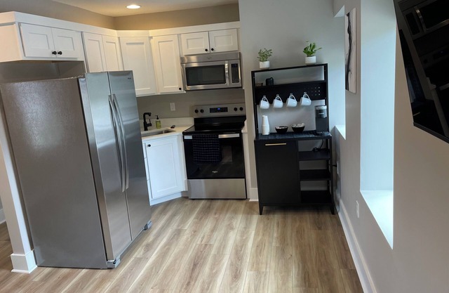 Bienvenido a Beaver Lake Lodges / Recientemente renovado / Asheville NC / 302
