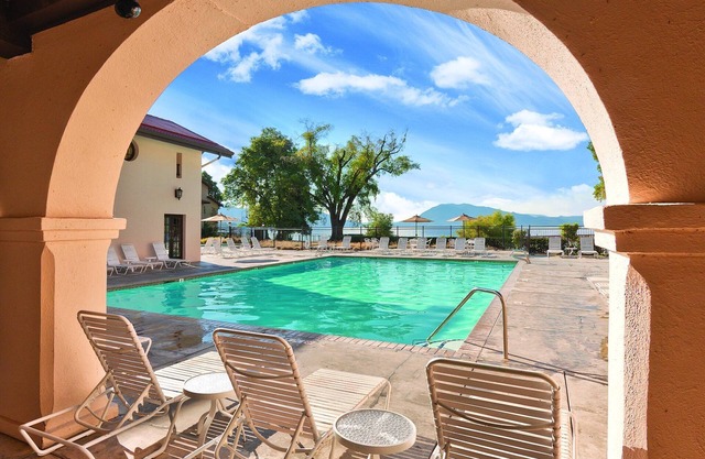 ¡Bienvenido a Clear Lake!