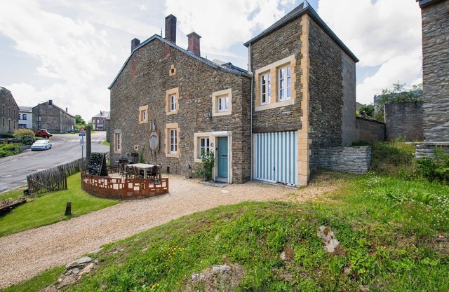 Acogedora casa de vacaciones en Vresse-sur-Semois con terraza