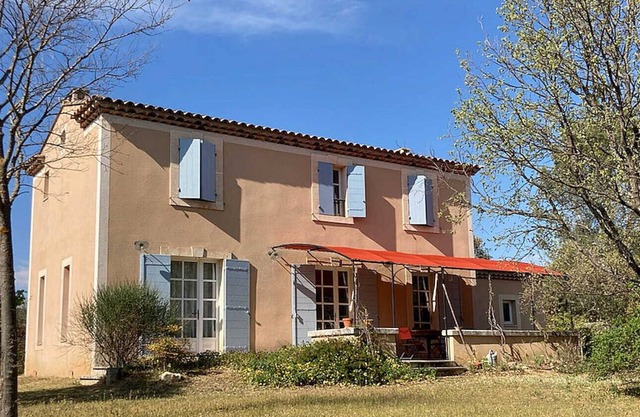 Villa bien renovada y equipada en Saint-Saturnin-lès-Apt, Luberon