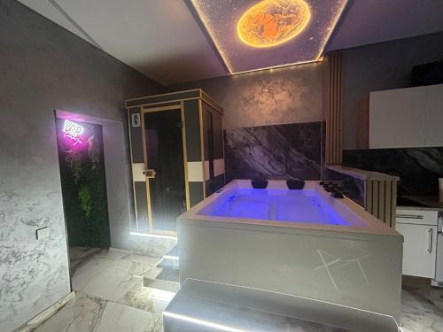 Wellness Suite Essen mit Whirlpool & Sauna
