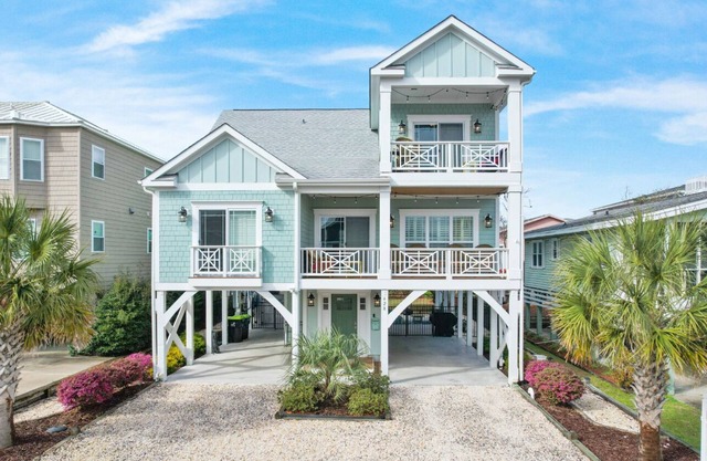 West End Third Row 4 bedroom 2.5 bathroom home