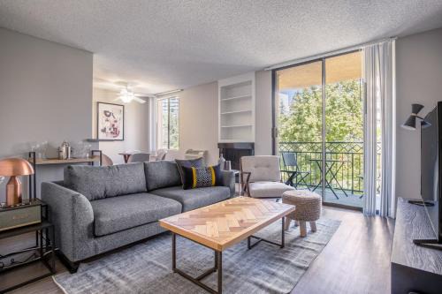 Westwood 1BR w Gym nr Westwood Village LAX-192