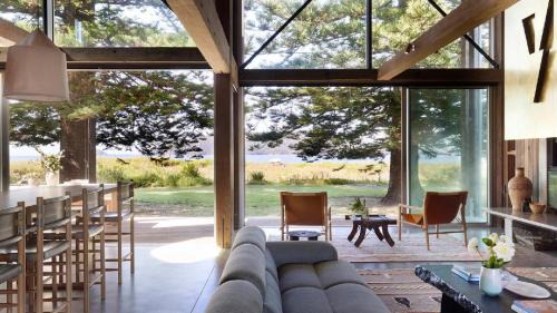 Whale House - Patonga Beach