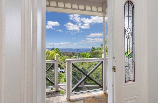 Whisper on the Falls - Panoramic Valley Views