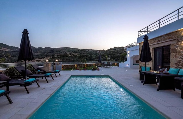 White House Boutique