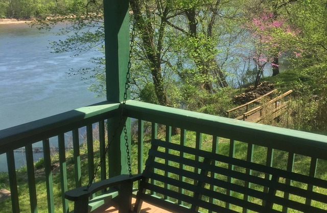White River Retiro en la famosa agua blanca Estates