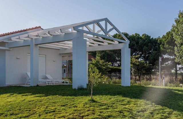 White Villas * Garden Villa * Lujo en la playa de arena, tenis, piscina, barco