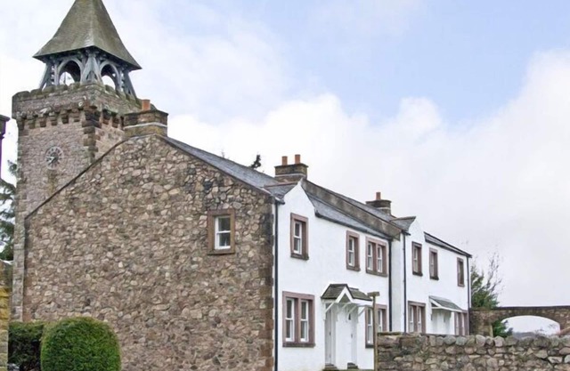 William Court Cottage, IRTON HALL