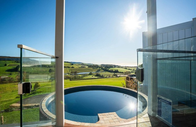 Willow Scape - Crooked River Estate