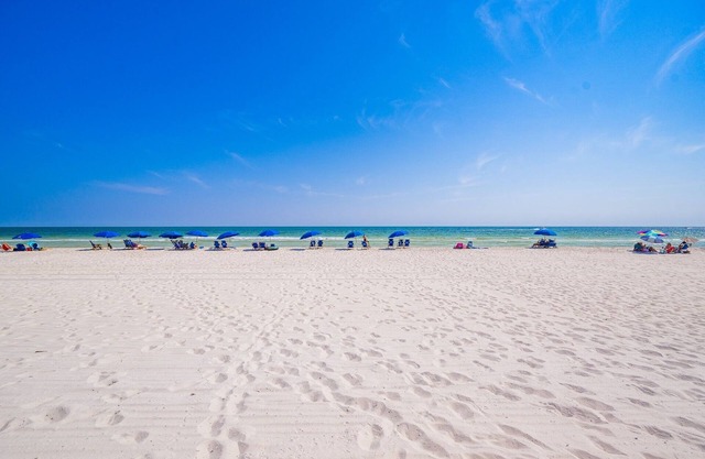 Wind Drift 310s 2 Bedroom Condo