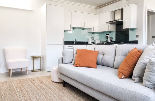 Windsor Mews by Stay Focused SA