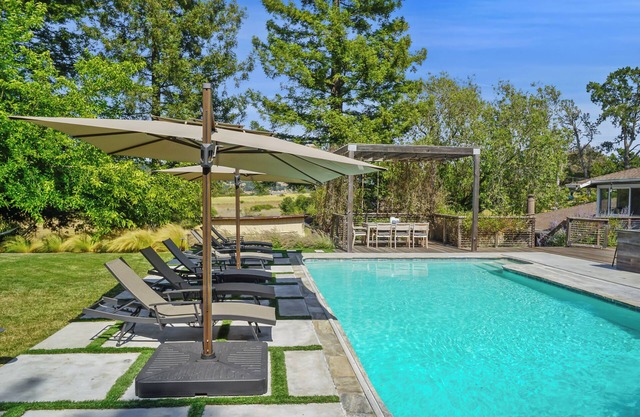 Wine Country Retreat w/hot tub, fire pit, bocce, & playground!