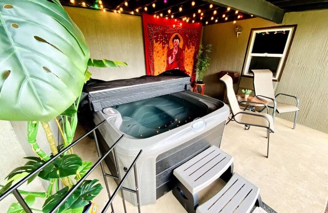 Winnemucca Spa; wet sauna, hot tub, views