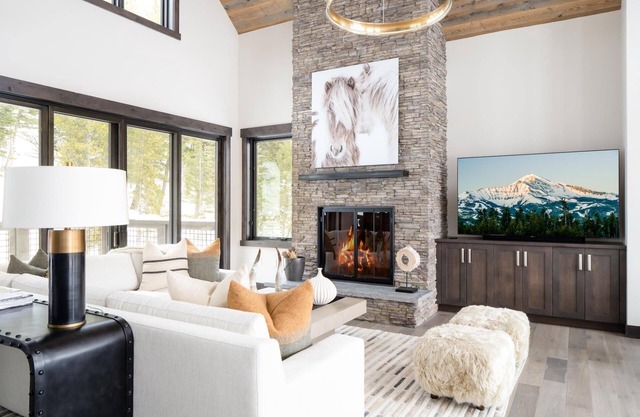 Winter Stays! Luxury, Ski-In Ski-Out Mountain Cabin! Game Room! Hot Tub!