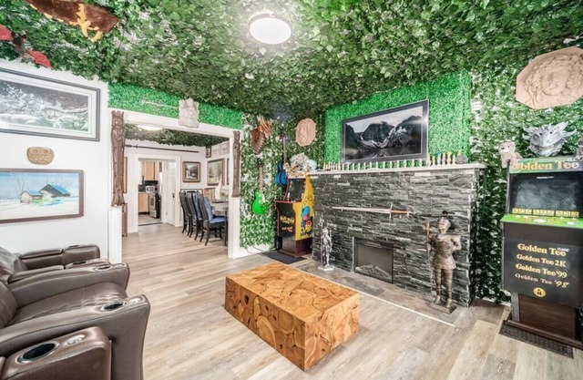 Winterfell Barcade - OSU Home in Weinland Park/Short North