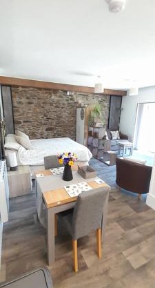 Wisteria Barn, Trewethen, Nr Port Isaac