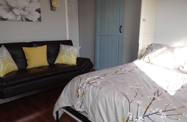 Within 30 Mins of SFO/OAK✈| Walk To Public Transit