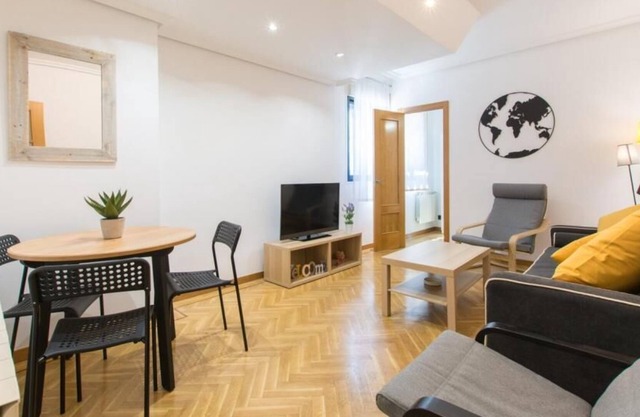 MARAVILLOSO APARTAMENTO EN ZONA BARAJAS/IFEMA