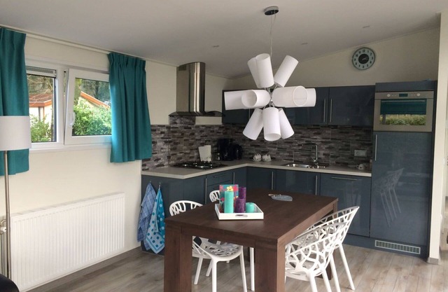 Estupenda casa de vacaciones privada para 4 personas con WIFI, piscina, TV y terraza