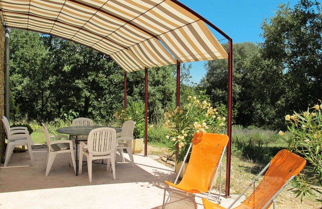 Estupenda casa de vacaciones privada con terraza, mascotas permitida y aparcamiento