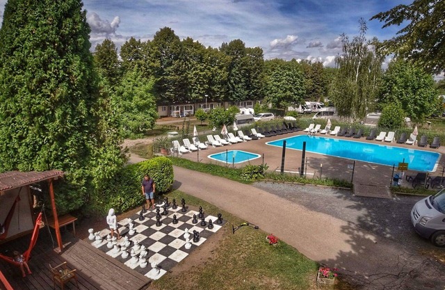 Preciosa casa de vacaciones privada para 5 personas con WIFI, piscina, terraza y mascotas permitida