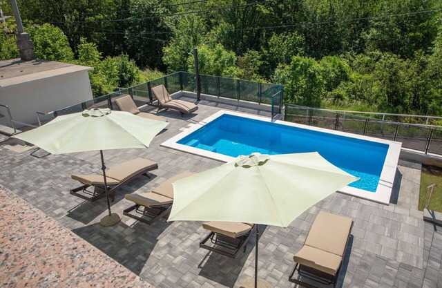 Maravillosa casa de vacaciones privada con piscina privada, WIFI, A/C, TV, terraza y aparcamiento