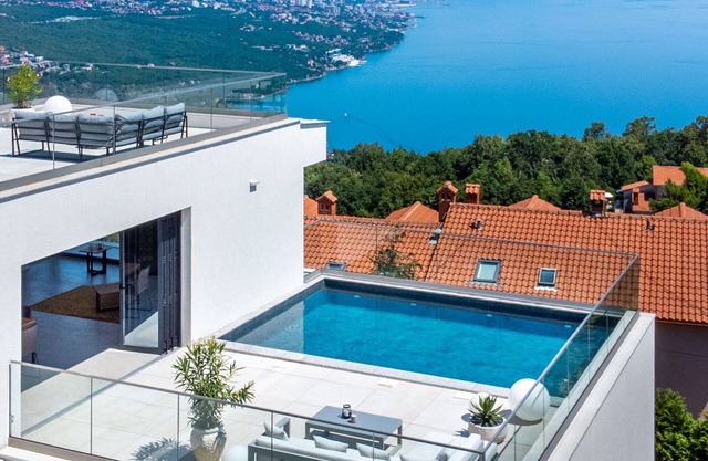 Preciosa casa de vacaciones privada con piscina privada, WIFI, A/C, TV, terraza y mascotas permitida