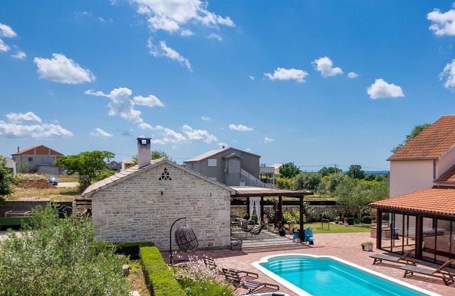 Maravillosa casa de vacaciones privada con piscina privada, WIFI, A/C, jacuzzi, TV, patio