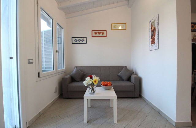 Estupenda casa de vacaciones para 6 personas con A/C, WIFI, TV, terraza y mascotas permitida