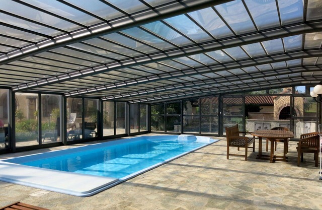 Estupenda casa de vacaciones para 4 personas con piscina, WIFI, TV y terraza